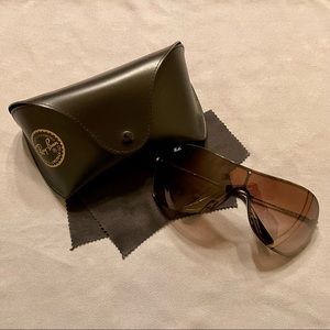 Women’s Ray-Ban Sunglasses